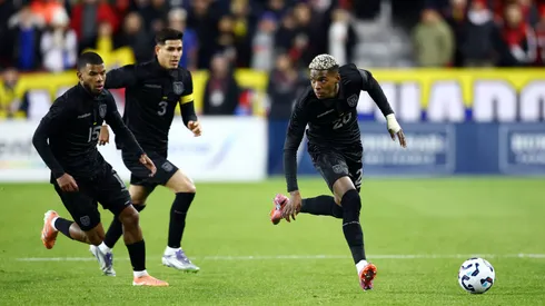 Ecuador empata contra Canadá y los hinchas apuntan contra estos jugadores: "No deben ir al Mundial así"