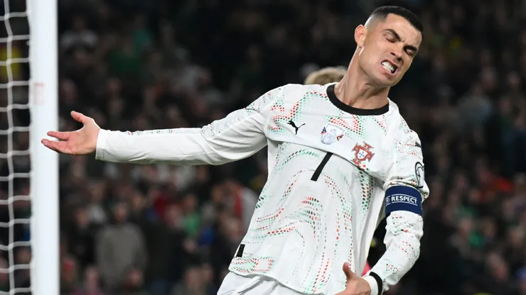El antecedente que puede sacar a CR7 del debut del mundial.