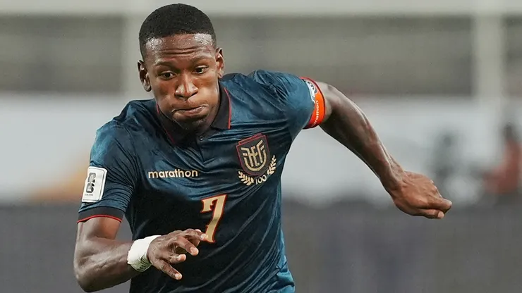 Pervis Estupiñán podría dejar el AC Milan y ya tiene interesados Foto: Getty