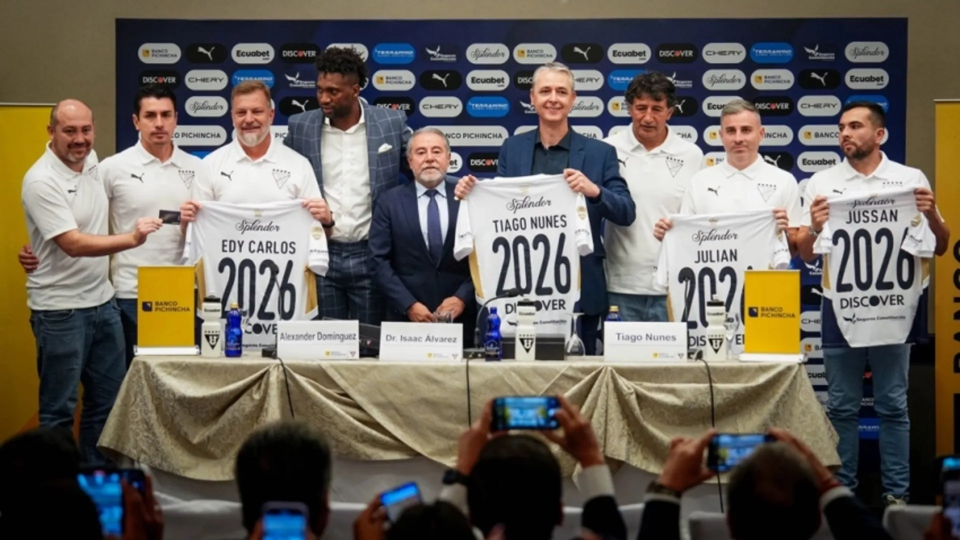 Tiago Nunes, presentación Liga de Quito. Foto: LDU