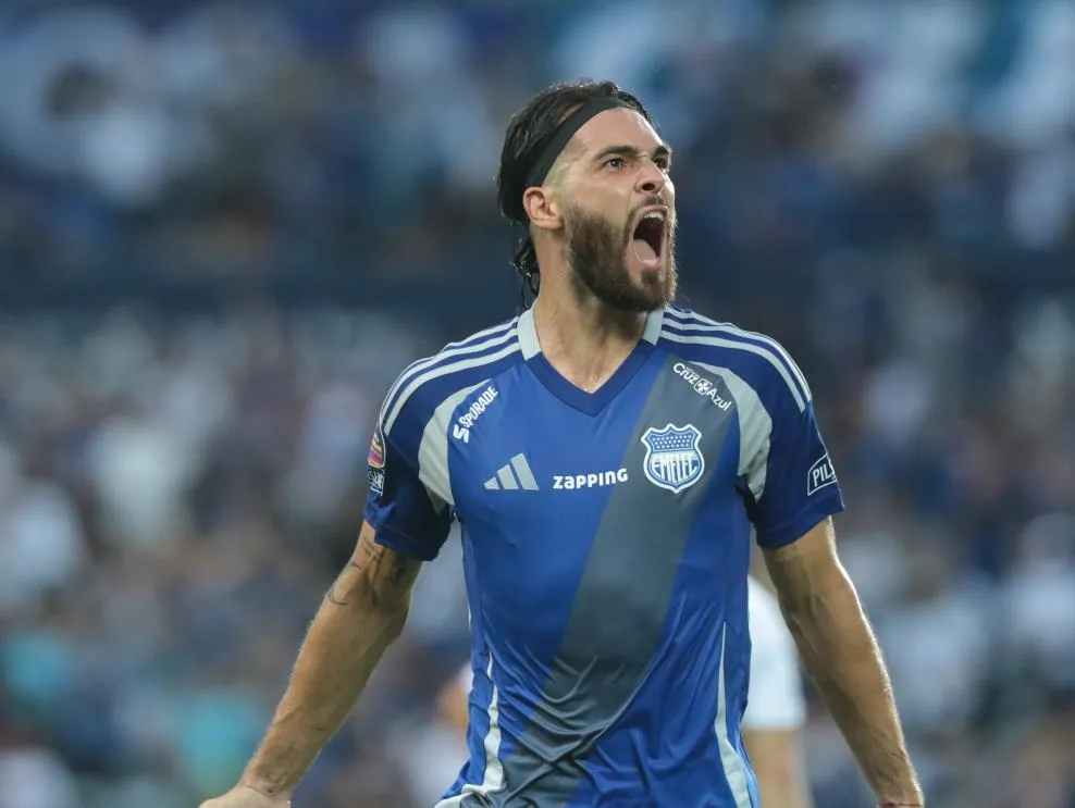 Facundo Castell llegó como figura a Emelec y se irá tras un año de lesiones. Foto: IMAGO.