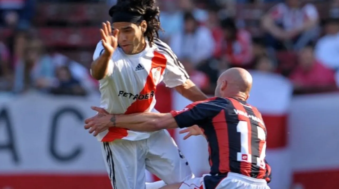 Falcao y Méndez tuvieron un duelo picante. (Foto: Getty Images)