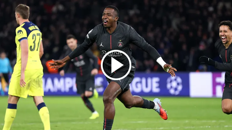 Gran gol de William Pacho en la Champions League