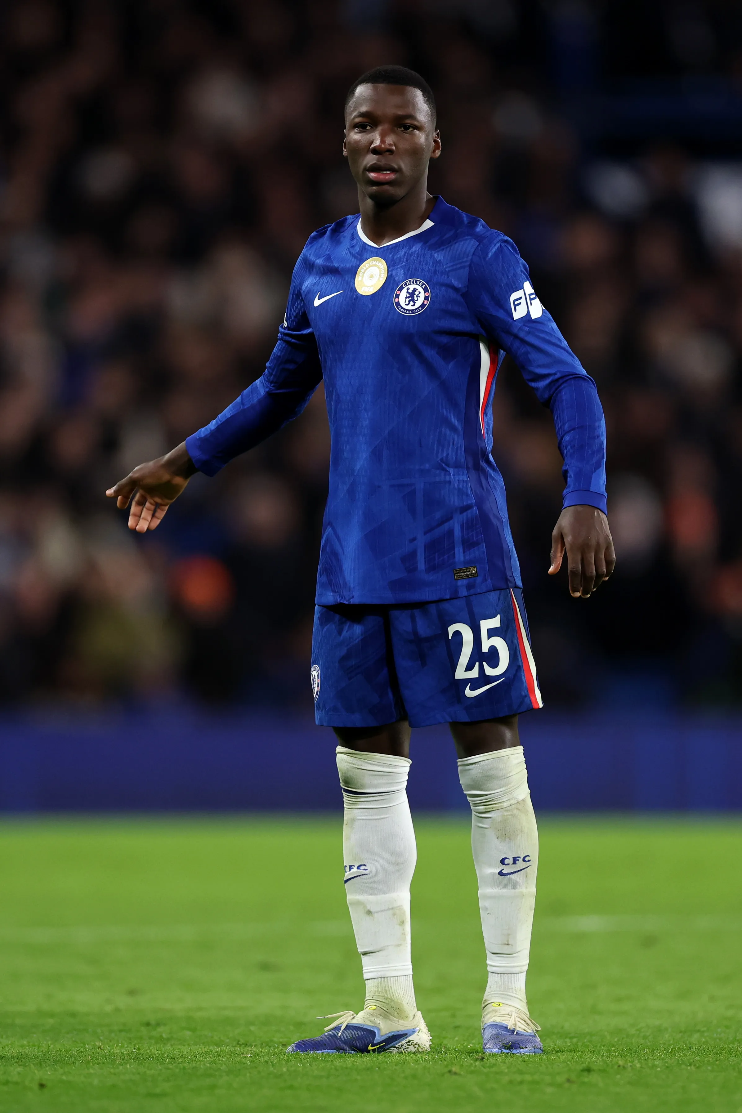 Moisés Caicedo será titular en Arsenal. (Foto: GettyImages)