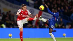 VIDEO | Moisés Caicedo salió expulsado contra el Arsenal de Piero Hincapié Foto: Getty