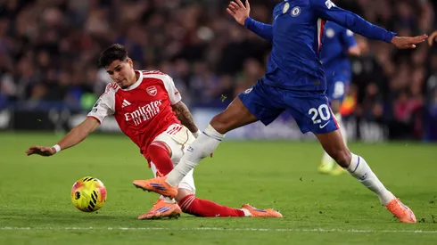 VIDEO | Piero Hincapié se cruzó con Pedro Neto y así reaccionó el portugués Foto: Getty