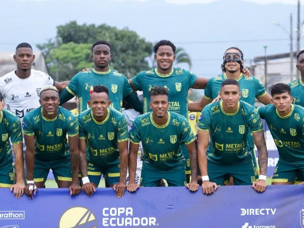 9 de Octubre también ascendería.