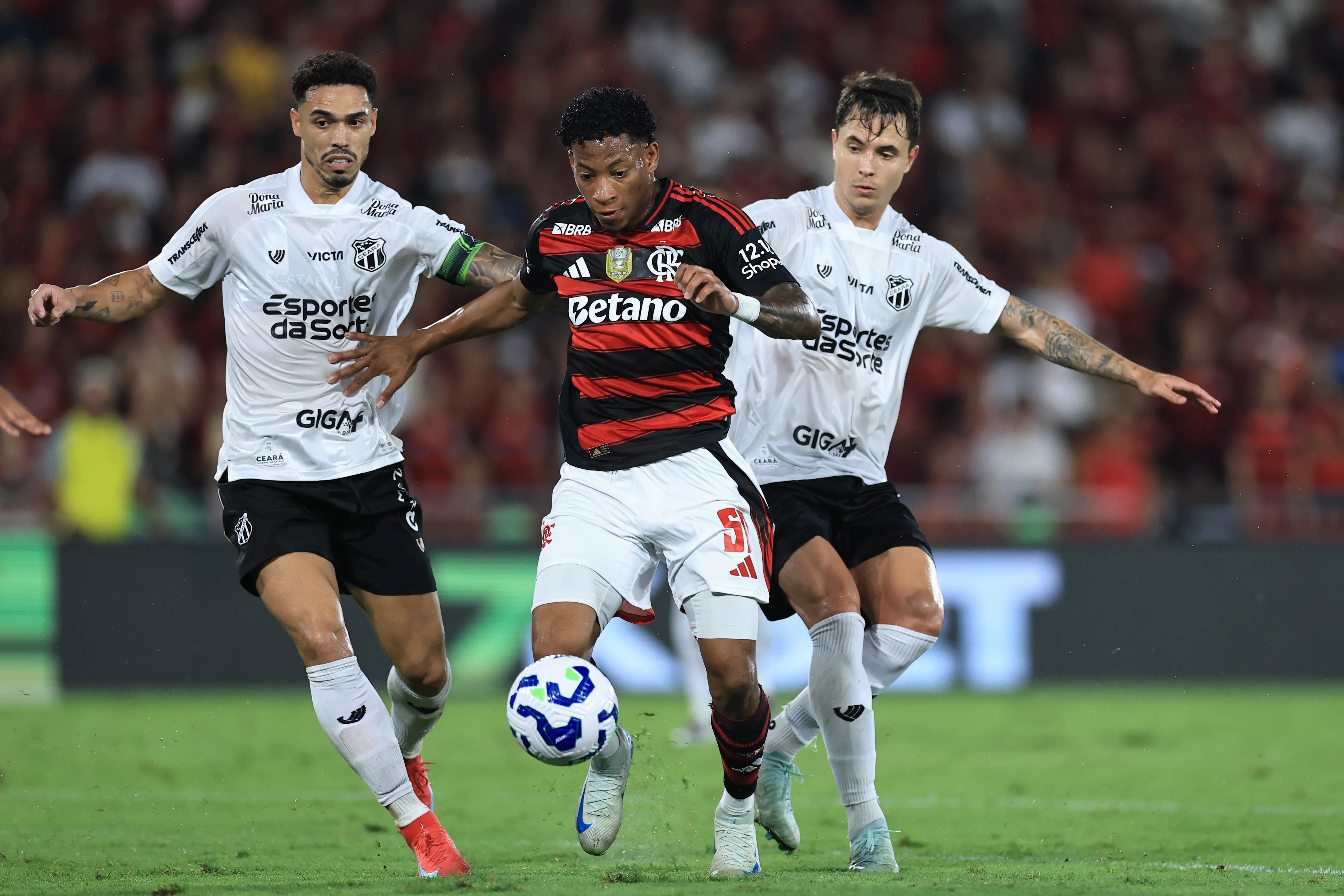 Gonzalo Plata fue campeón con Flamengo en Brasil. (Foto: GettyImages)