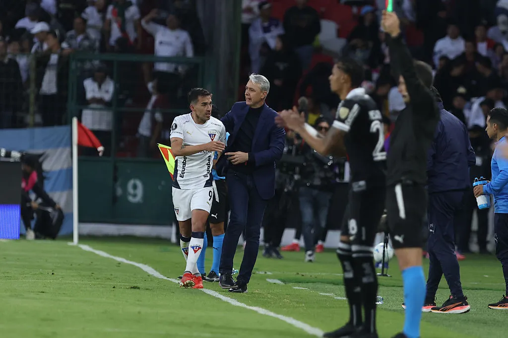 Tiago Nunes peleó Copa Ecuador, LigaPro, Copa Libertadores hasta el final. Foto: Getty.