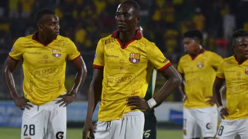 Ismael Rescalvo no los quiere y dos jugadores más saldrán de Barcelona Foto: IMAGO