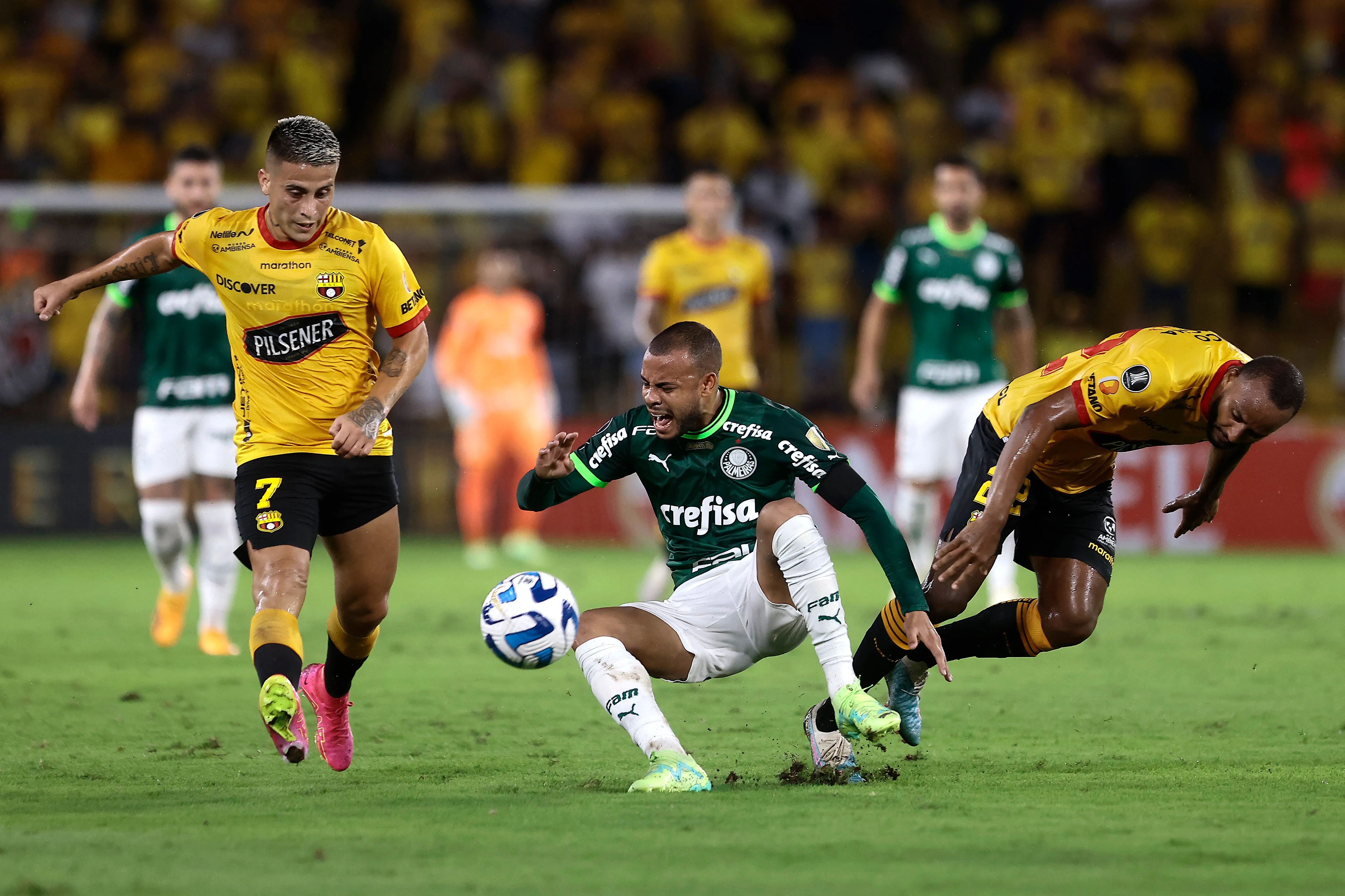 Leonai Souza es de los primeros  que  saldrá  de Barcelona