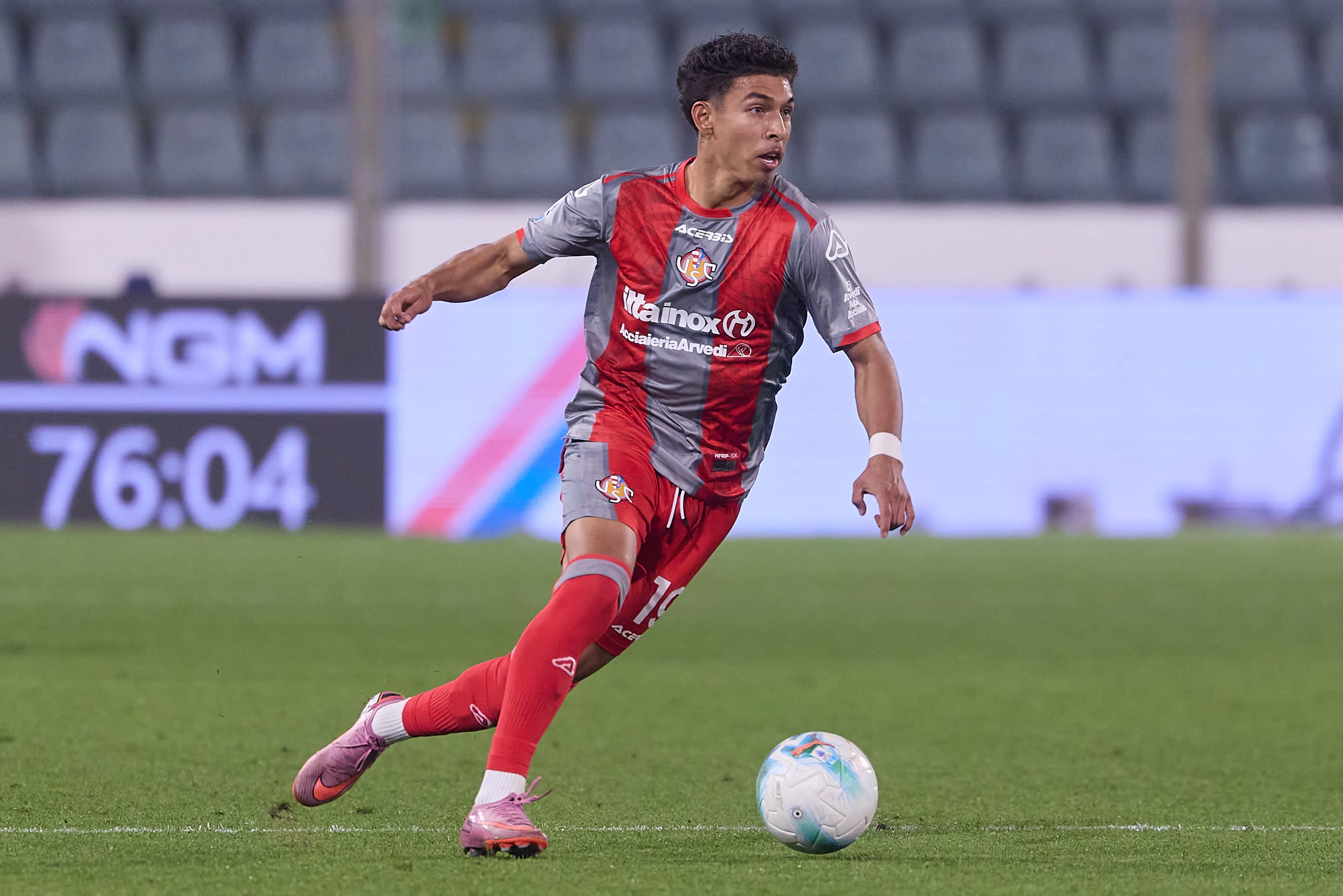 Sarmiento no suma minutos en Cremonese. (Foto: GettyImages)