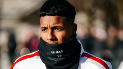 Los primeros comentarios del DT de Jeremy Arévalo tras su llegada a Alemania