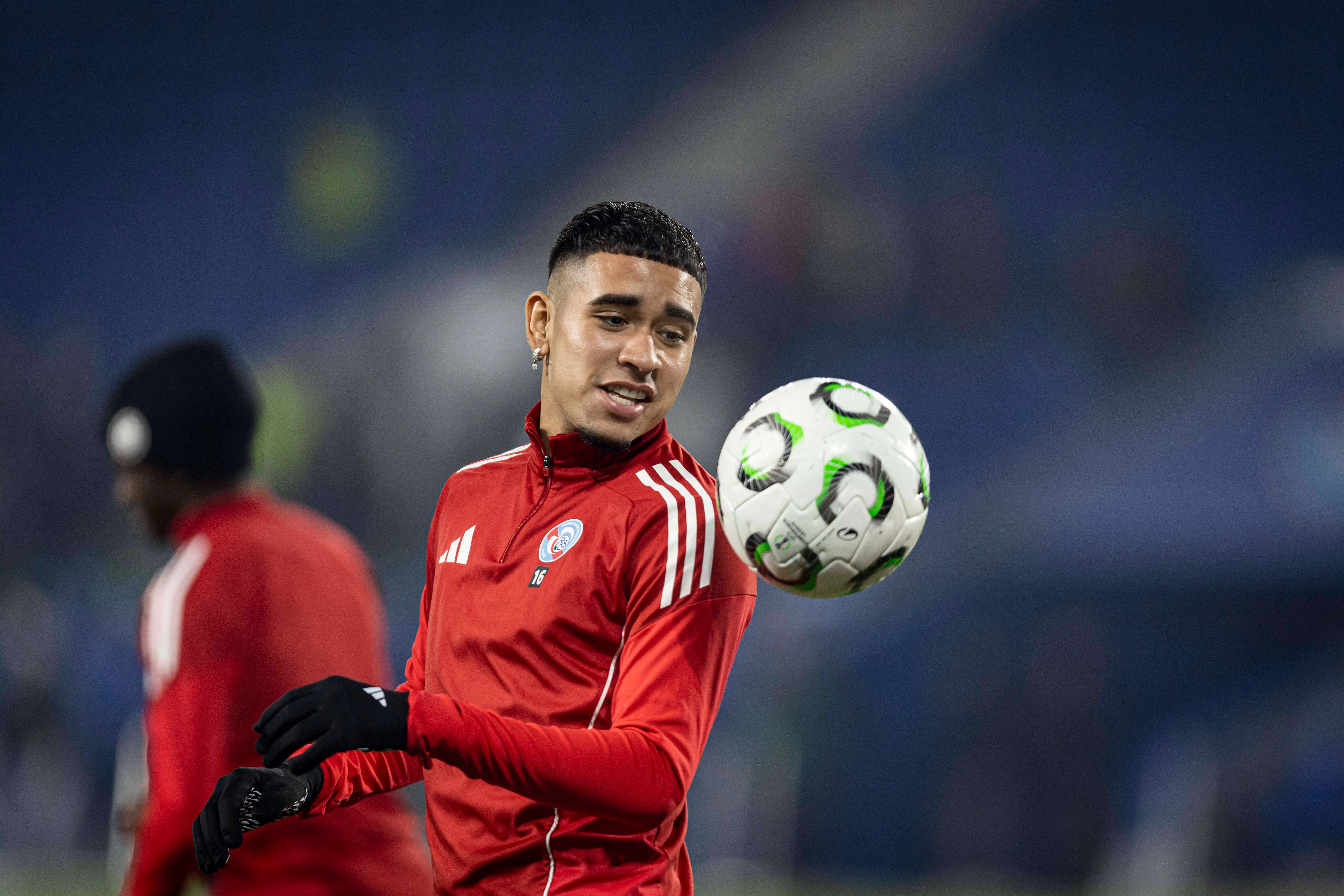 Kendry Páez dejaría Francia para ir a la segunda de Inglaterra. (Foto: Imago)