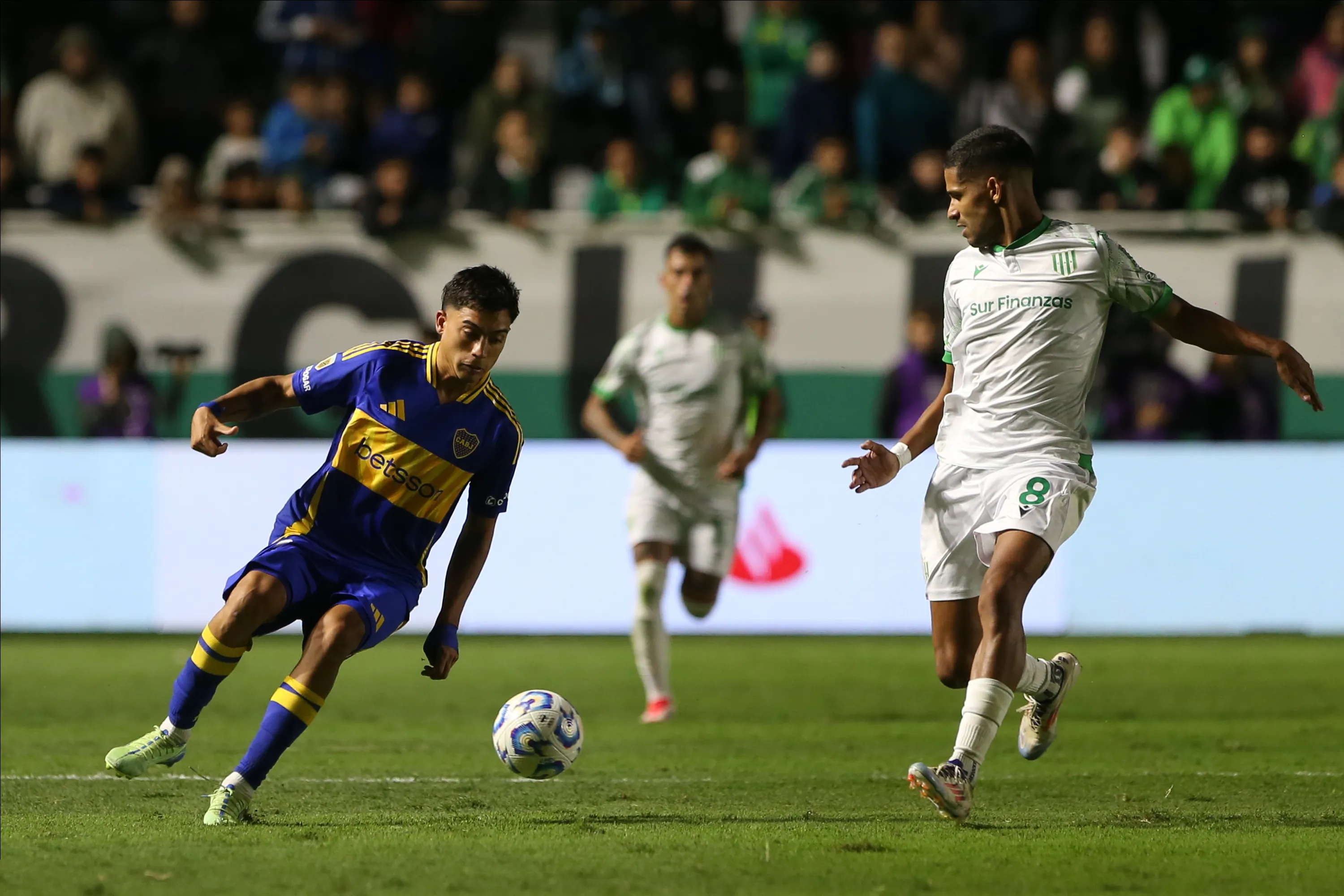 Lautaro Ríos (Banfiel) jugó varios partidos en esta temporada. (Foto: GettyImages)