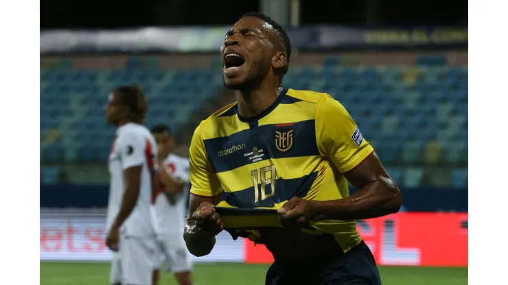 Ayrton Preciado tiene nuevo equipo en LigaPro ¿vuelve a un grande?