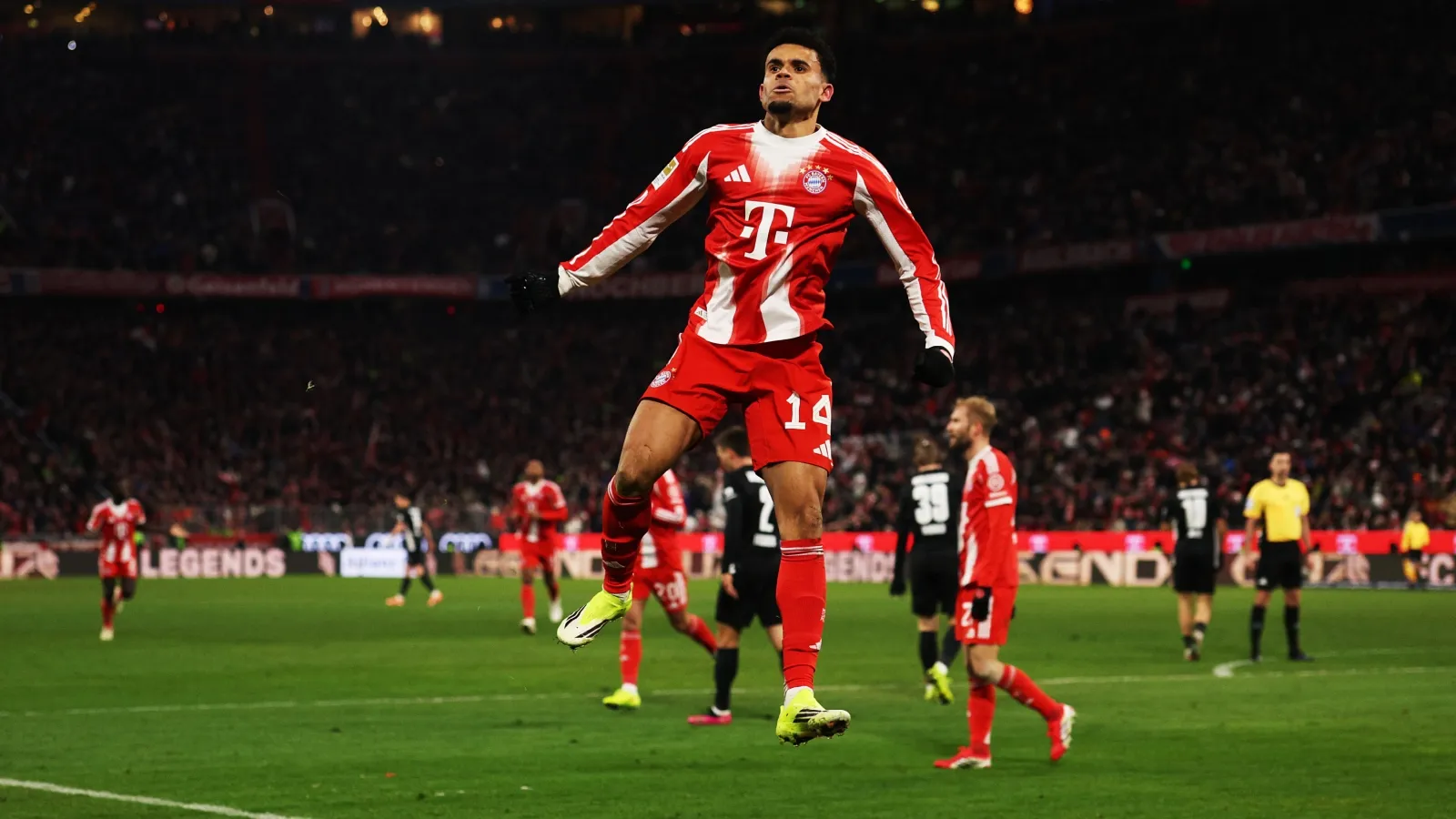 Luis Díaz, cada vez más cerca de su temporada de más goles en Europa: GETTY