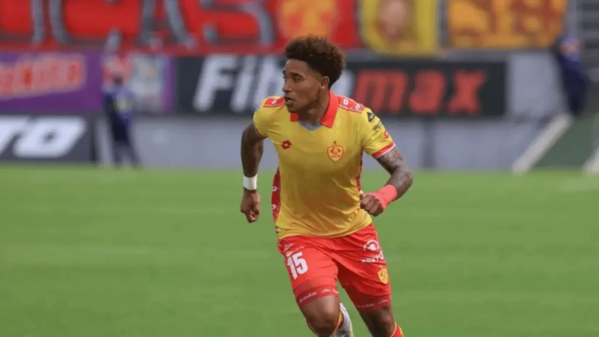 Jonathan Mina – SD Aucas.