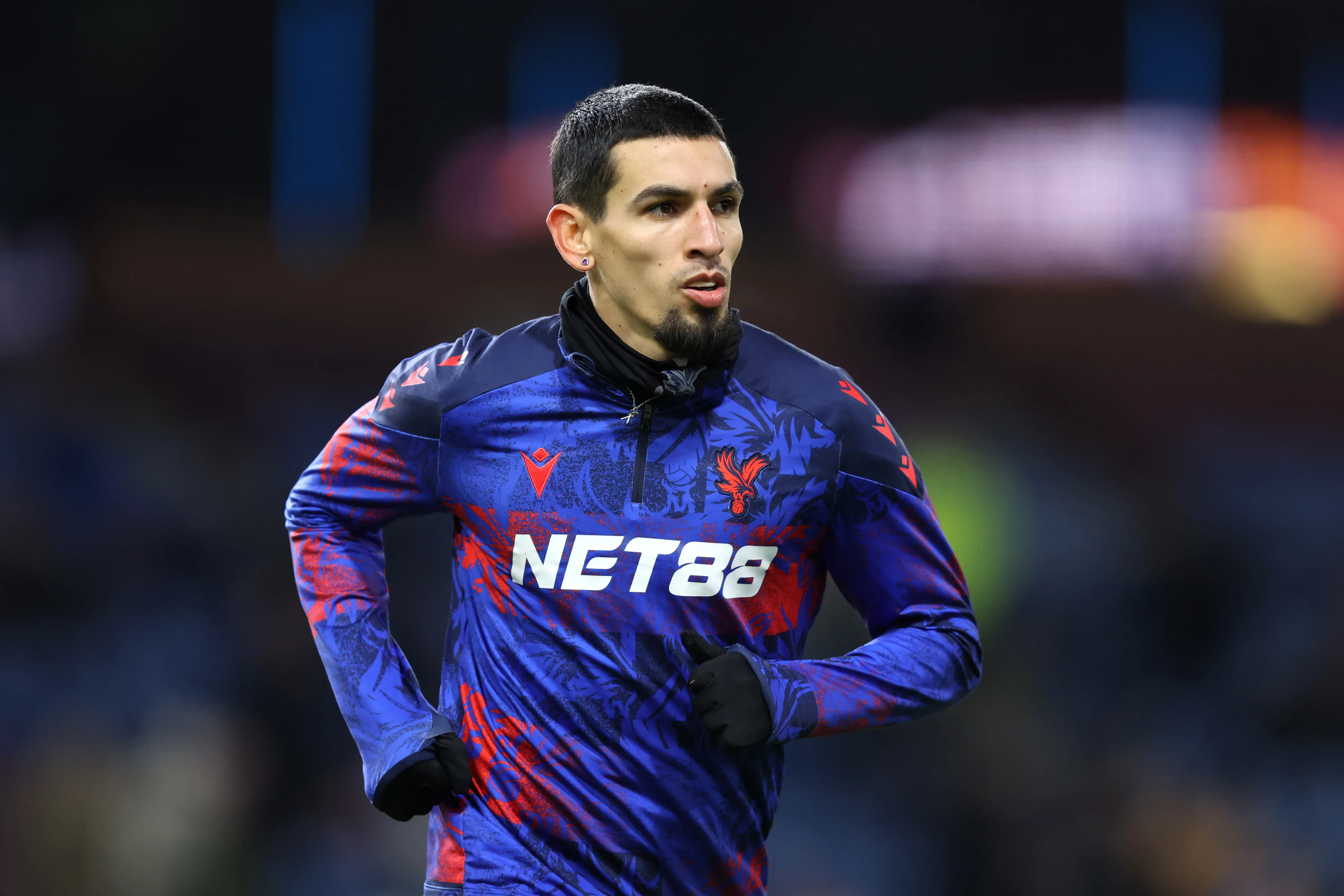 Daniel Muñoz se iría de Crystal Palace. (Foto: GettyImages)