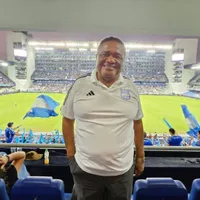 Se fue Jorge Guzmán y ya suenan candidatos a la presidencia de Emelec