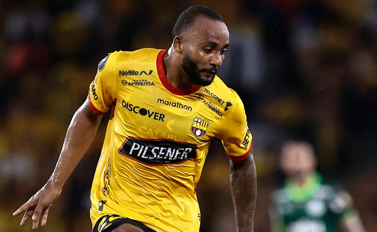 Leonai Souza tendría nuevo club y se va con posible demanda a Barcelona