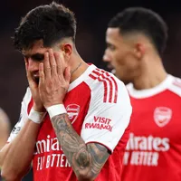Manchester United le ganó al Arsenal y los hinchas apuntaron a Piero Hincapié