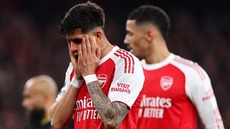Manchester United le ganó al Arsenal y los hinchas apuntaron a Piero Hincapié Foto: Getty