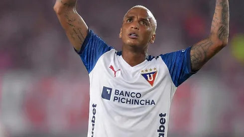 Deyverson le respondió a Liga de Quito sobre su oferta para llegar a Ecuador. Imagen generada por IA