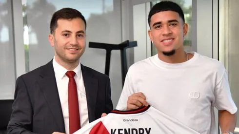 Kendry Páez fue presentado en River Plate