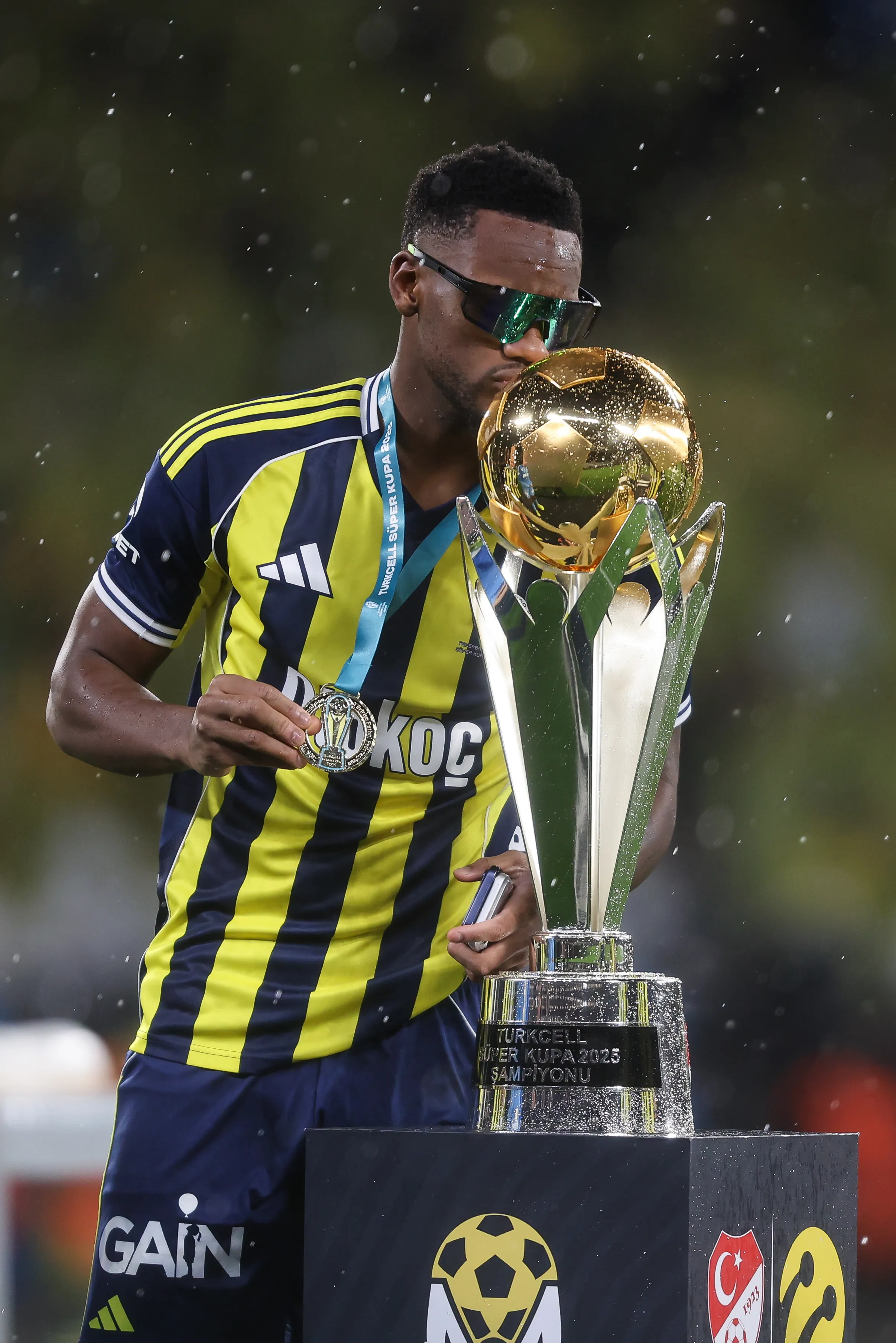 Durán recién fue campeón con el Fenerbahce. (Foto: GettyImages)