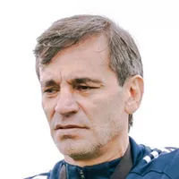 Fabián Bustos reaccionó a un rival de Millonarios en la Liga Colombiana