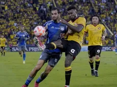 Doble camisetazo: Emelec va por dos jugadores de Barcelona