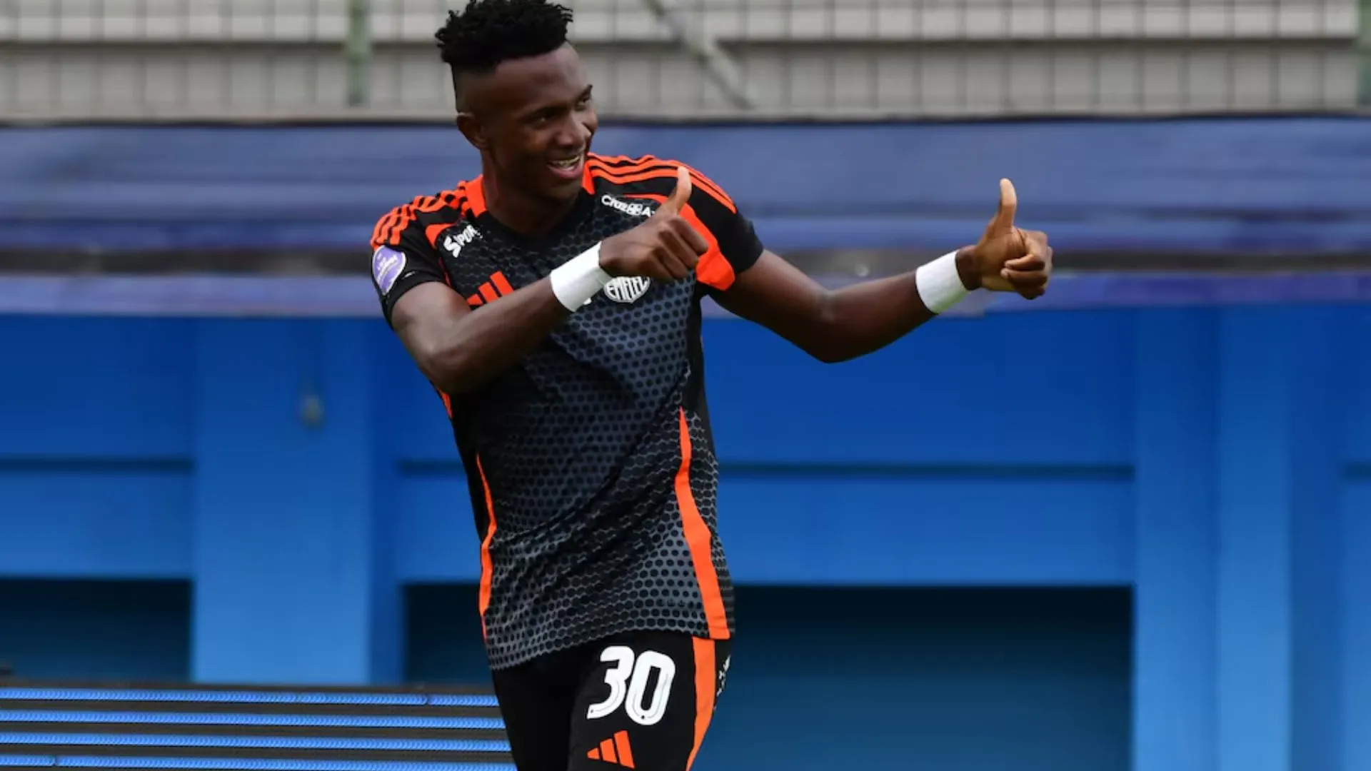 Luis Castillo – Emelec.