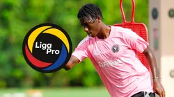 ¡Y no es Barcelona! Allen Obando regresaría a otro grande de LigaPro Foto: Getty