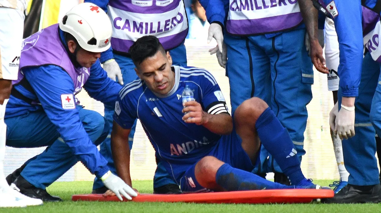 Radamel Falcao se lesionó en Millonarios vs. Llaneros. (Foto: Vizzor Image)