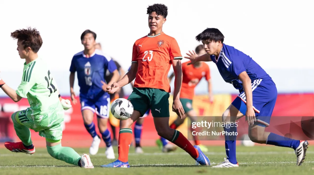 Cristiano Ronaldo con la Selección Sub-16 de Portugal. (Foto: Getty Images)