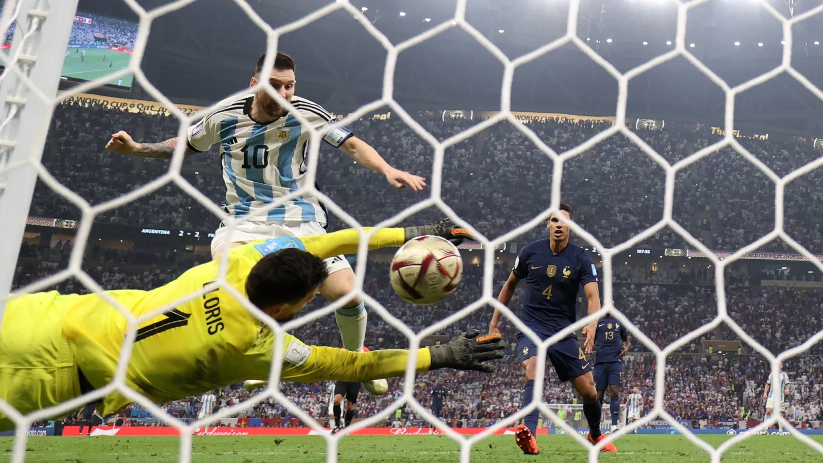 El gol a Francia en Qatar 2022, el más famoso de Messi con la derecha: GETTY