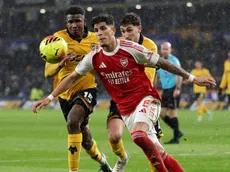 VIDEO | ¡Piero Hincapié marca su primer gol con el Arsenal!