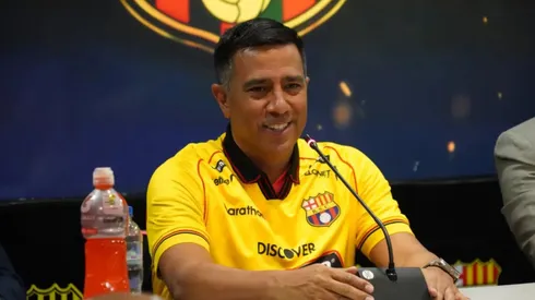 La firme decisión de Barcelona con César Farías si quedan eliminados de Copa Libertadores