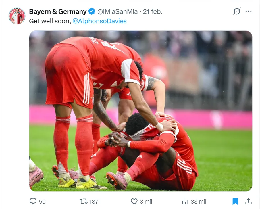 El gesto de Luis Díaz con Alphonso Davies. (Foto: X / @iMiaSanMia)