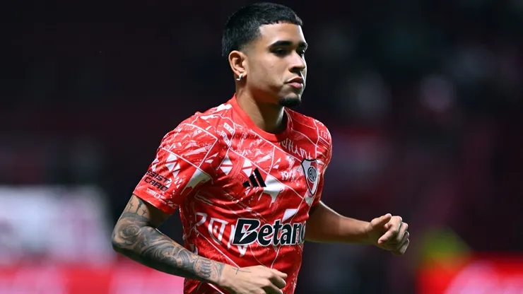 VIDEO | ¡Era un golazo! Kendry Páez estuvo cerca de marcar su primer gol con River Plate Foto: Getty