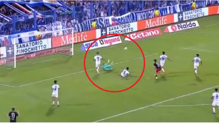La atajada de Álvaro Montero en Vélez Sarsfield vs. River Plate.