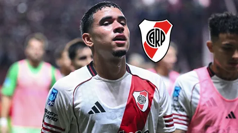 Casi marca un golazo y así respondieron los hinchas