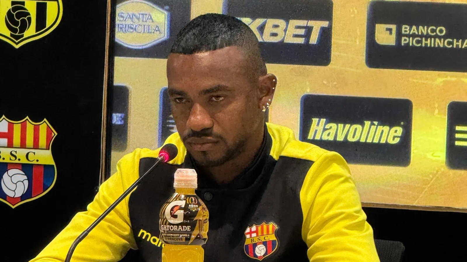 Dixon Arroyo dejó Barcelona SC a comienzos de temporada. (Foto: @BarcelonaSC)