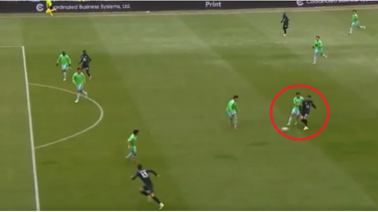 El gran pase de James en Minnesota United vs. Seattle Sounders.