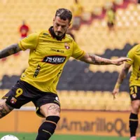 Barcelona y U. Católica empatan en partidazo en Guayaquil