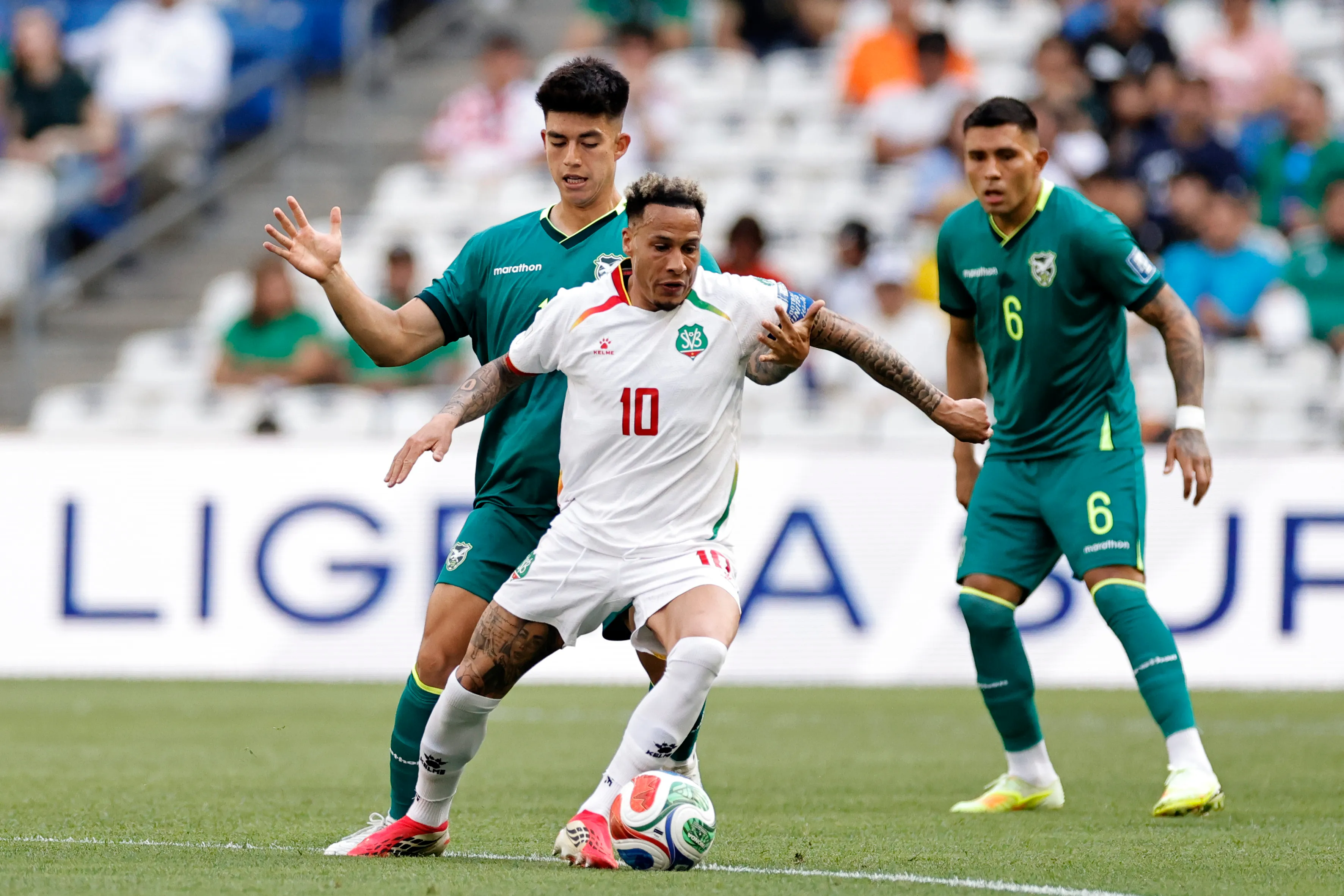Villamíl fue titular en la victoria de Bolivia ante Surinam. (Foto: GettyImages)