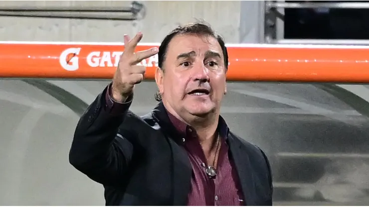 Néstor Lorenzo en la derrota de Colombia ante Croacia.