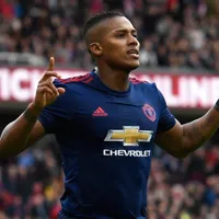 VIDEO | Como en los viejos tiempos: Antonio Valencia asiste en goleada del Manchester United