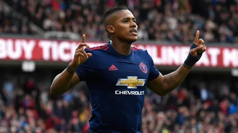 VIDEO | Como en los viejos tiempos: Antonio Valencia asiste en goleada del Manchester United